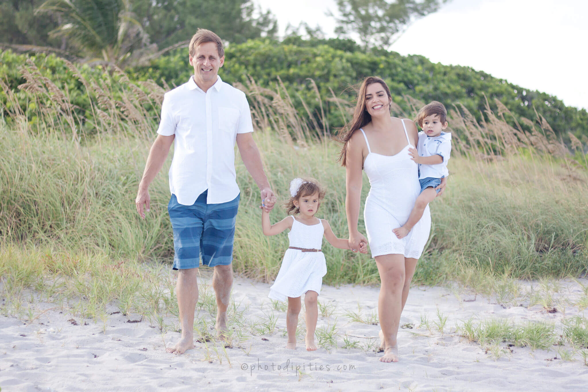 Photodipities Family | Family Beach Photography