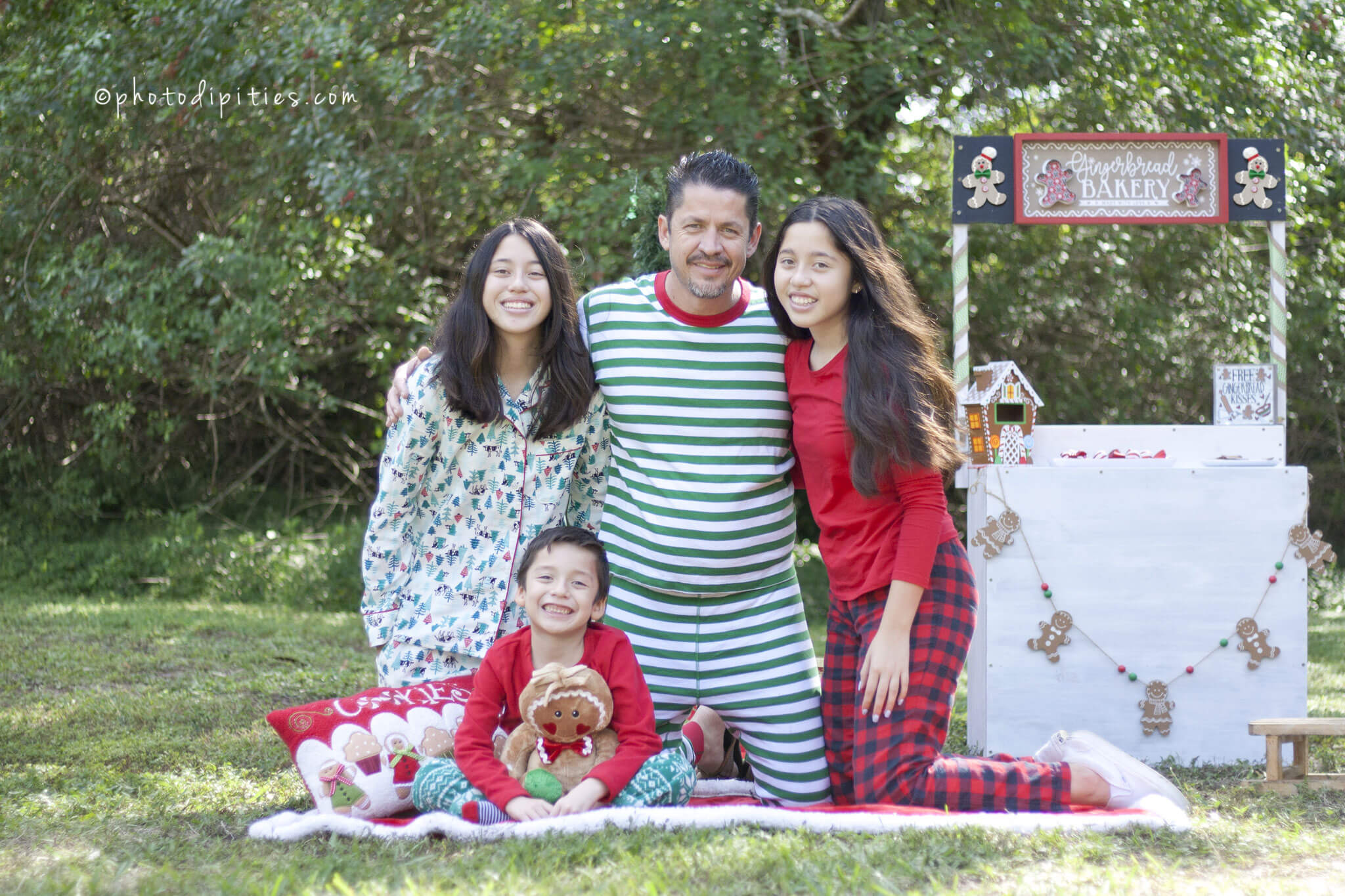 Photodipities Family | Christmas Family Photography